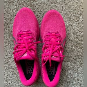 ASICS,GT 2000 Lite-Show hot pink running shoes, size 12M